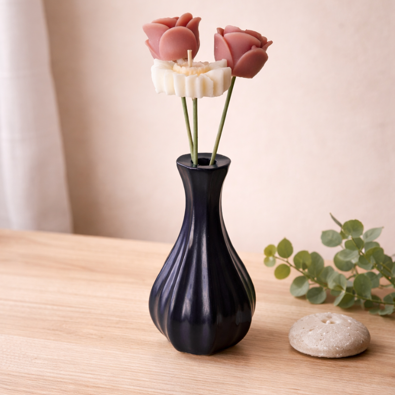 Vase noir / blanc en raysin – Idée décoration pour la maison