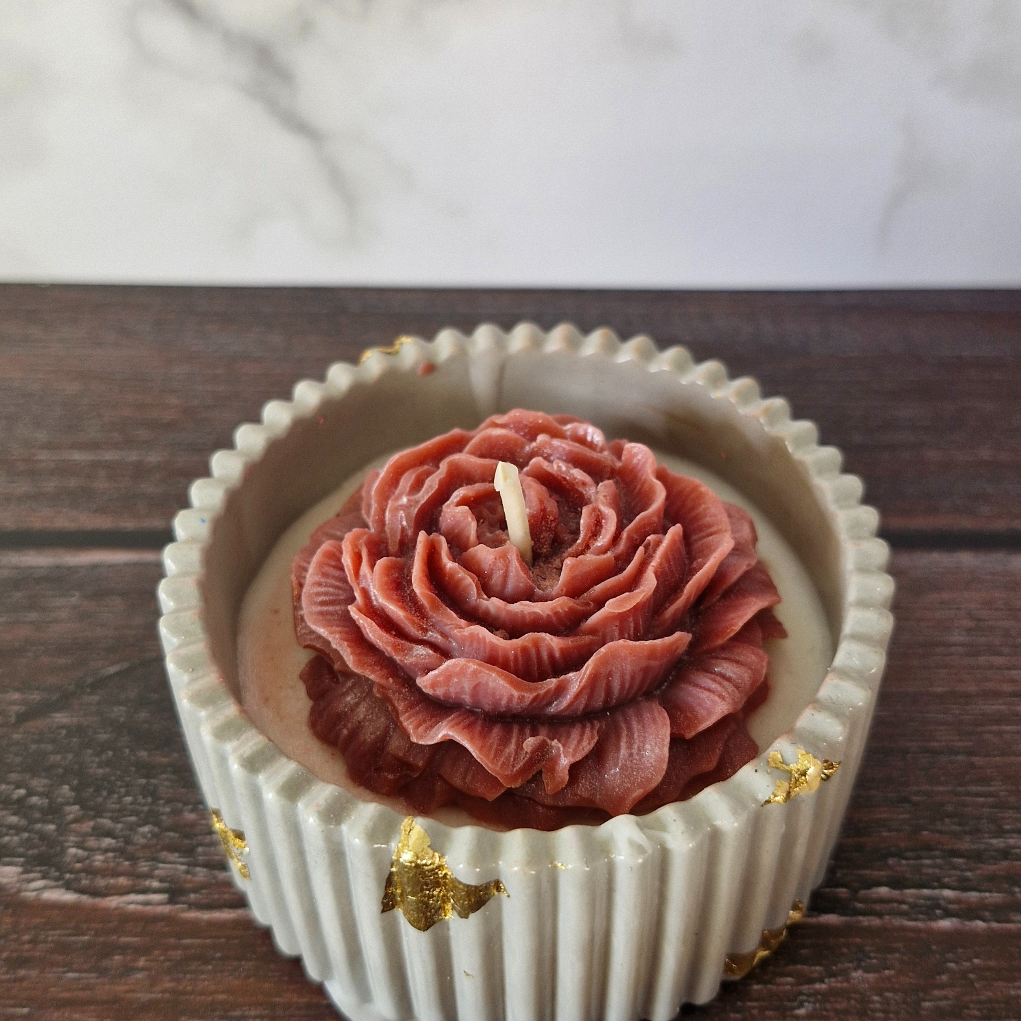 🕯️ Bougie parfumée Vanille – Pot en Raysin & Fleur en Cire