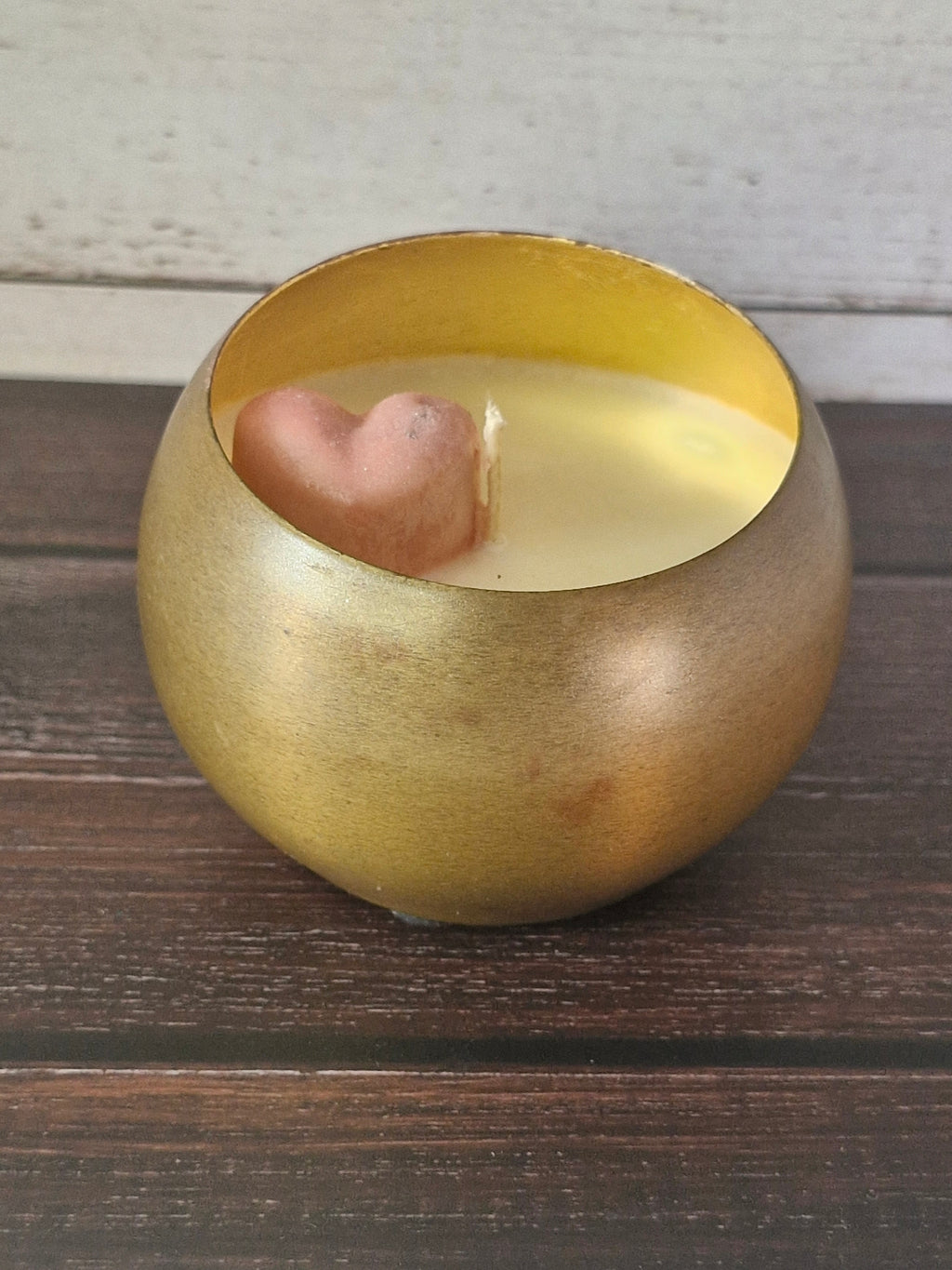 🕯️ Bougie parfumée Relaxante – Pot en métal doré & cœur en cire