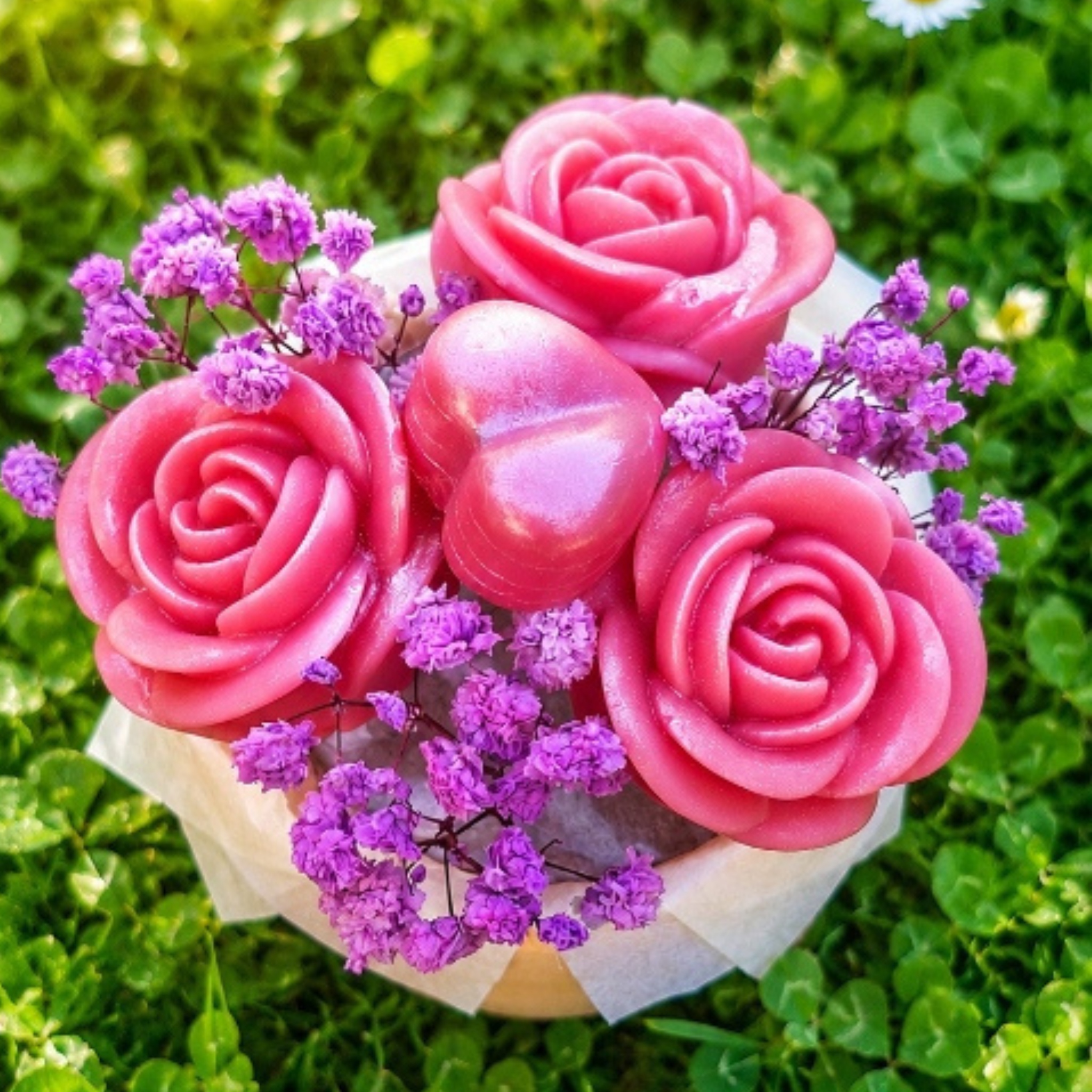 Bouquet de Fondants Parfumés Nougat – Roses en Cire de Coco