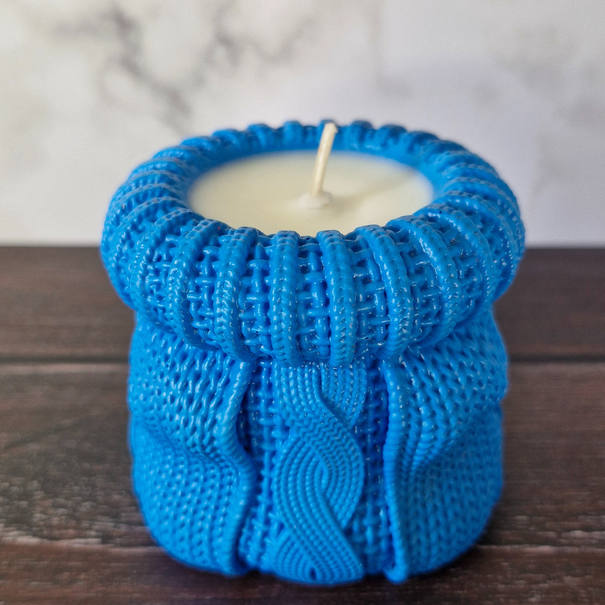 🕯️ Bougie parfumée Vanille – Pot effet pull en raysin